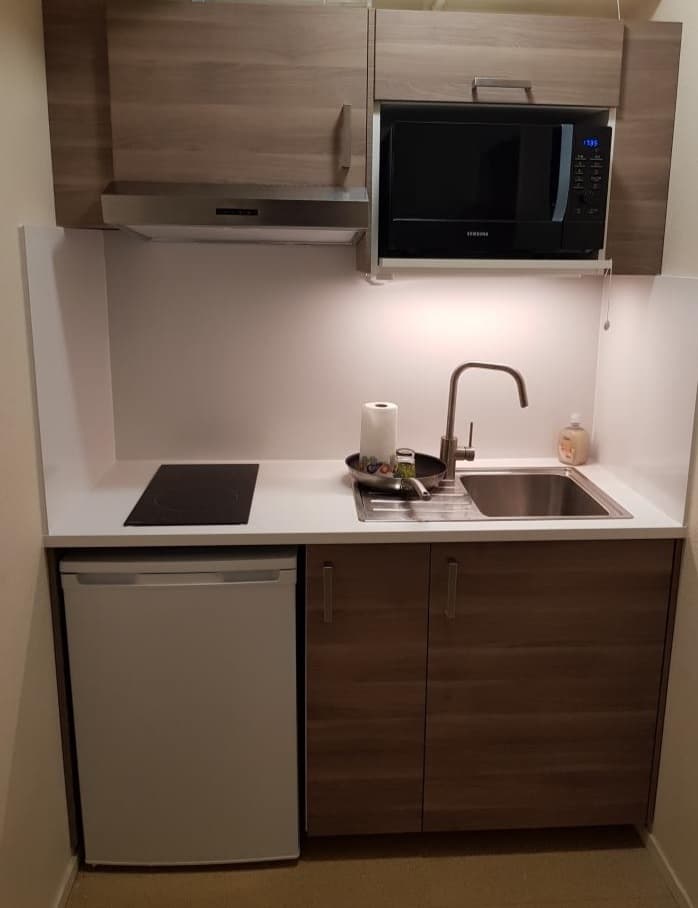 Studio Upper Floor with Terrace 25.0m² - €710.0/month